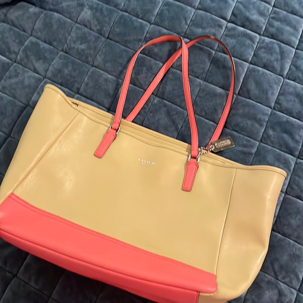 Coach tote, used condition, very pretty colors
